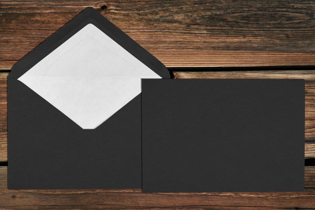 Briefhüllen mit Seidenfutter C5 157x225 mm Nassklebend Schwarz gerippt 100 g/qm